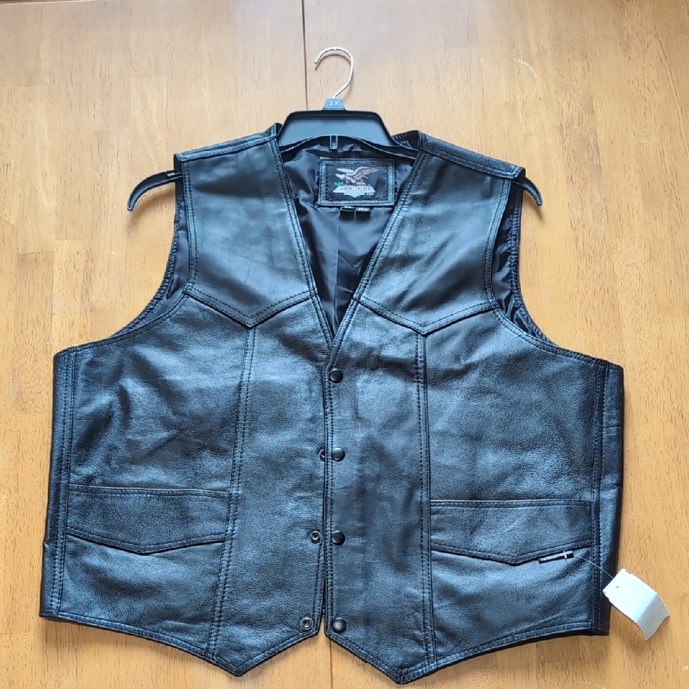 Men's Classic Black Leather Vest
